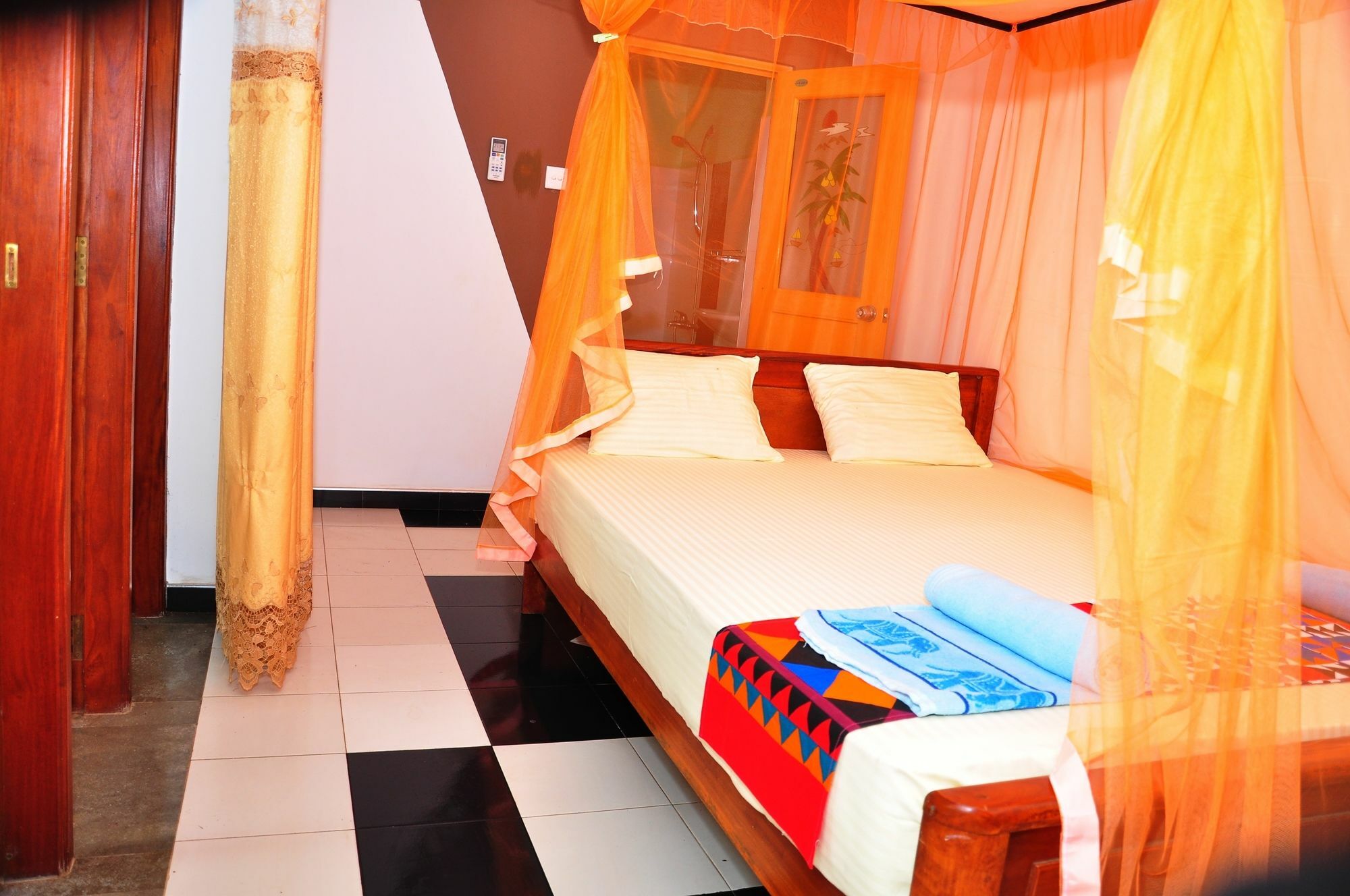 Leopard City Hostel Тисамахарама Екстериор снимка